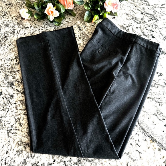 Old Navy High Rise Slim Flare Gray Pants Women’s Size 14 /31” Inseam - Picture 4 of 12